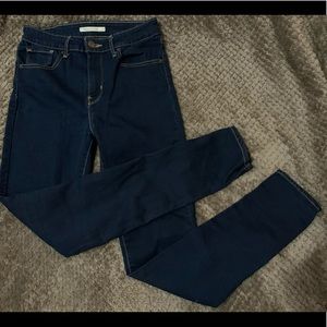 Levi’s High Rise Skinny 27